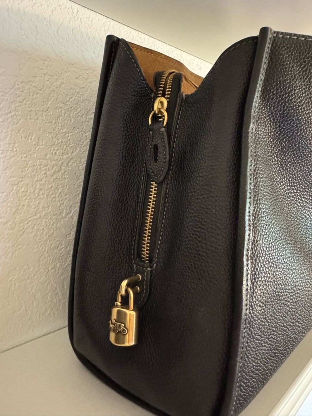 Coach Brooke Carryall - Picture 3 of 8